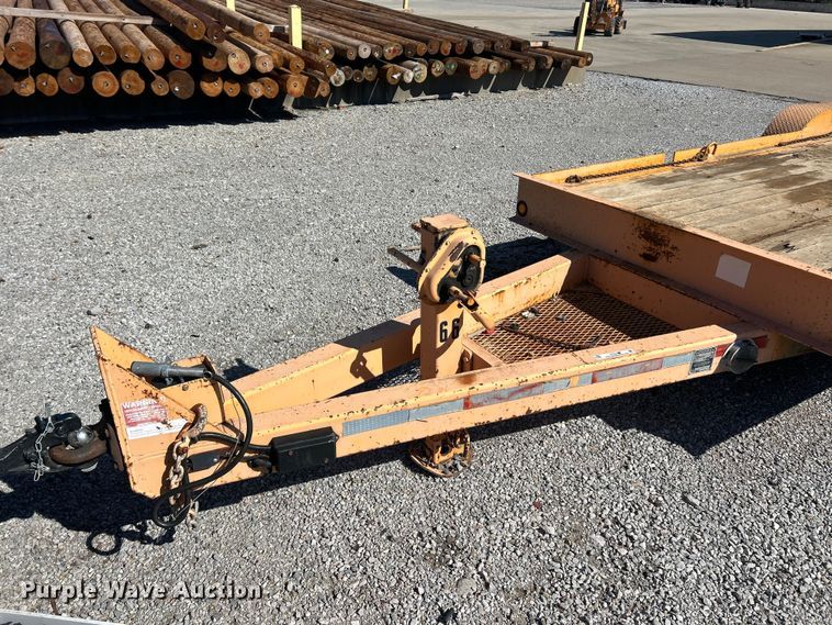 image for item FC5184 2003 Case 360 trencher