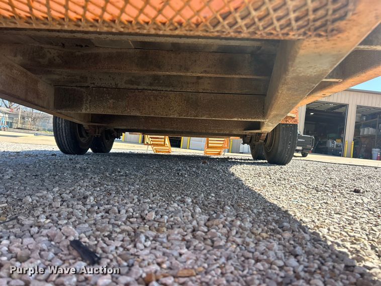 image for item FC5184 2003 Case 360 trencher