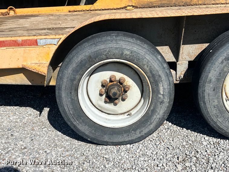 image for item FC5184 2003 Case 360 trencher