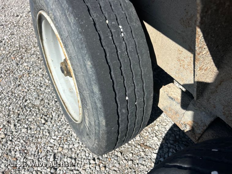 image for item FC5184 2003 Case 360 trencher