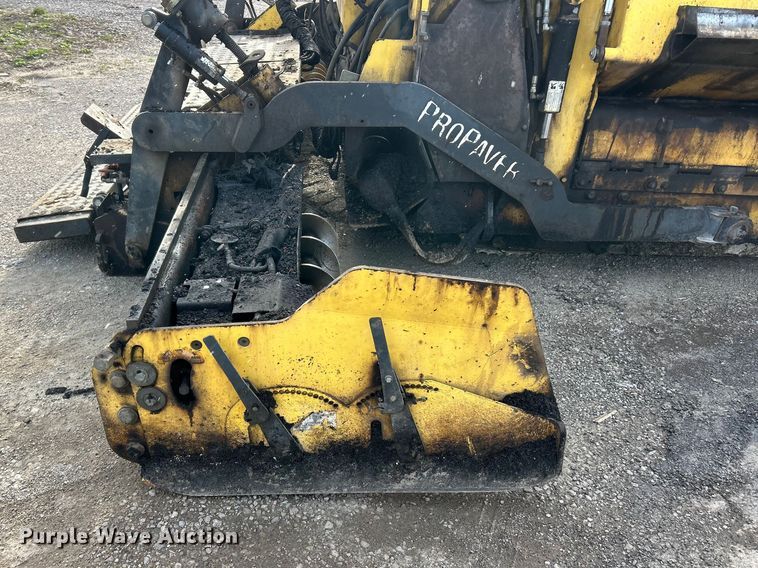 image for item FC5201 Bomag BF815 paver