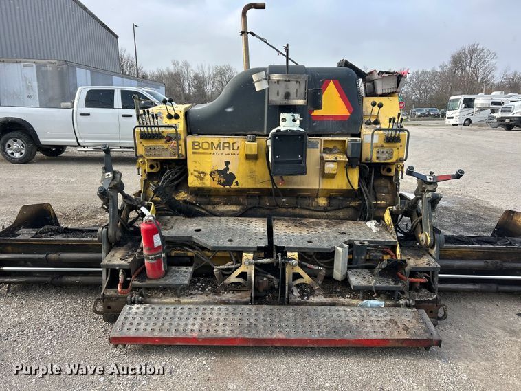 image for item FC5201 Bomag BF815 paver