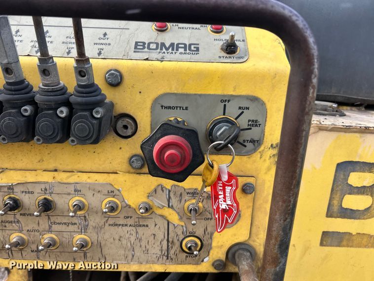 image for item FC5201 Bomag BF815 paver