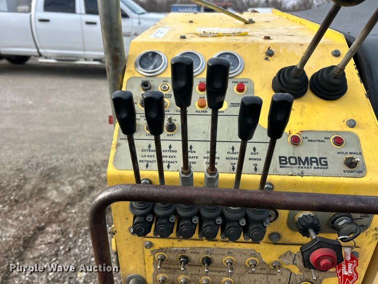 image for item FC5201 Bomag BF815 paver