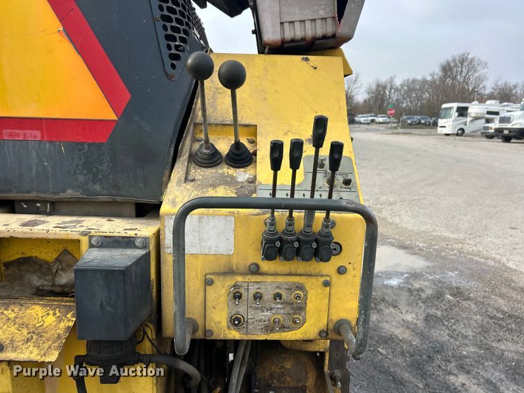 image for item FC5201 Bomag BF815 paver