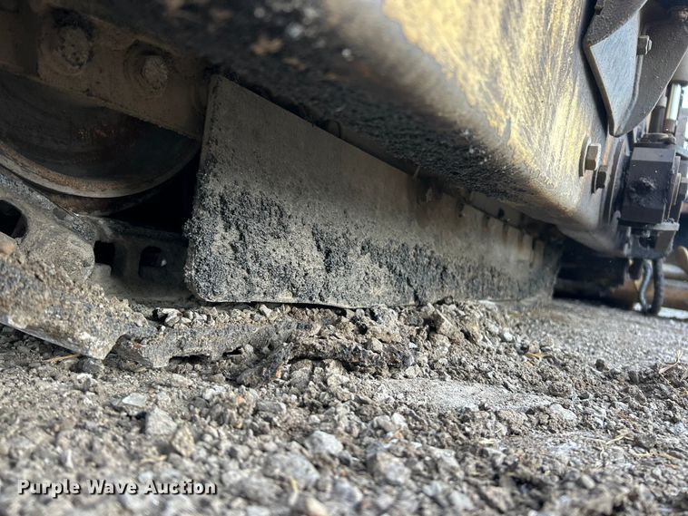 image for item FC5201 Bomag BF815 paver