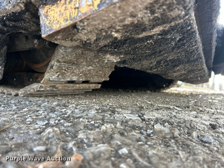 image for item FC5201 Bomag BF815 paver