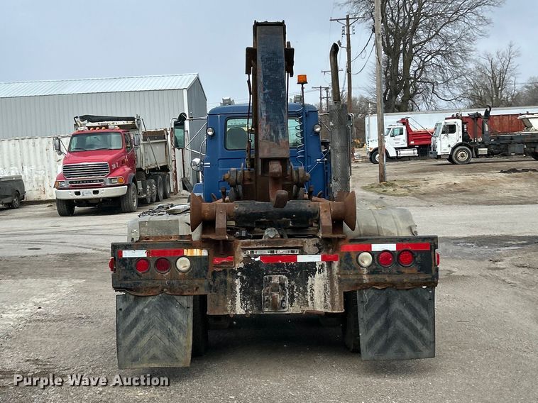 image for item FC5203 1994 Mack RD hook lift truck