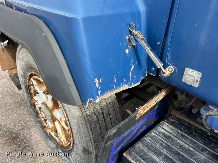 image for item FC5203 1994 Mack RD hook lift truck