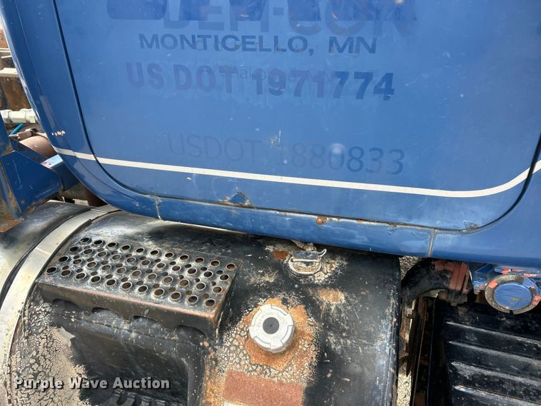 image for item FC5203 1994 Mack RD hook lift truck