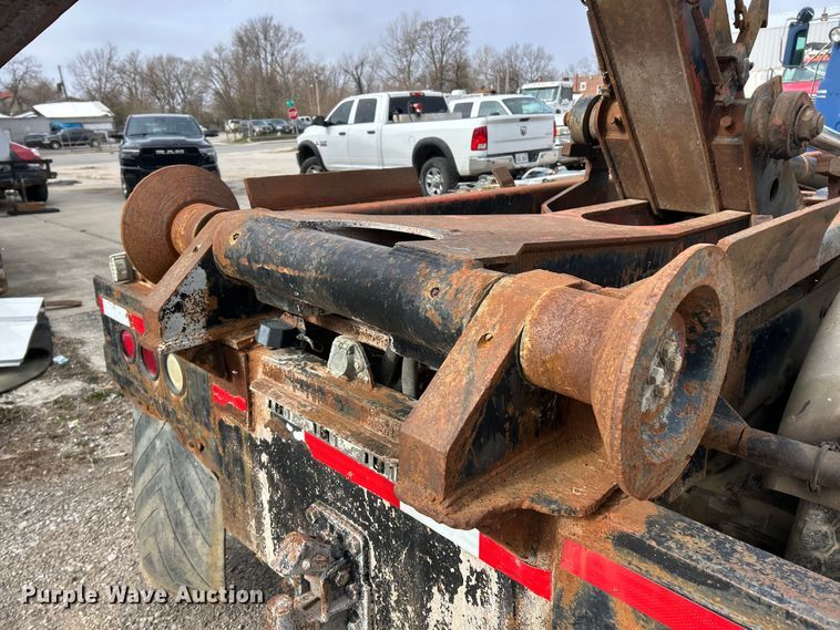 image for item FC5203 1994 Mack RD hook lift truck