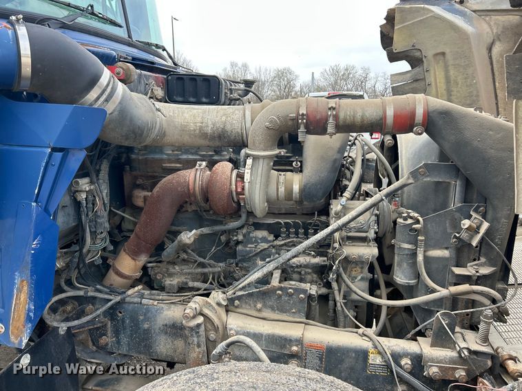 image for item FC5203 1994 Mack RD hook lift truck