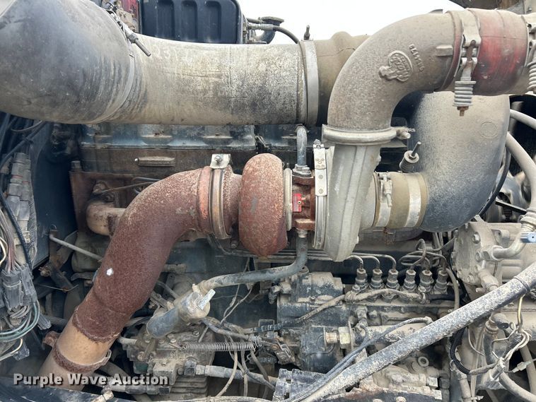 image for item FC5203 1994 Mack RD hook lift truck