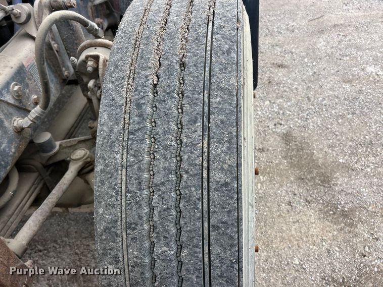 image for item FC5203 1994 Mack RD hook lift truck