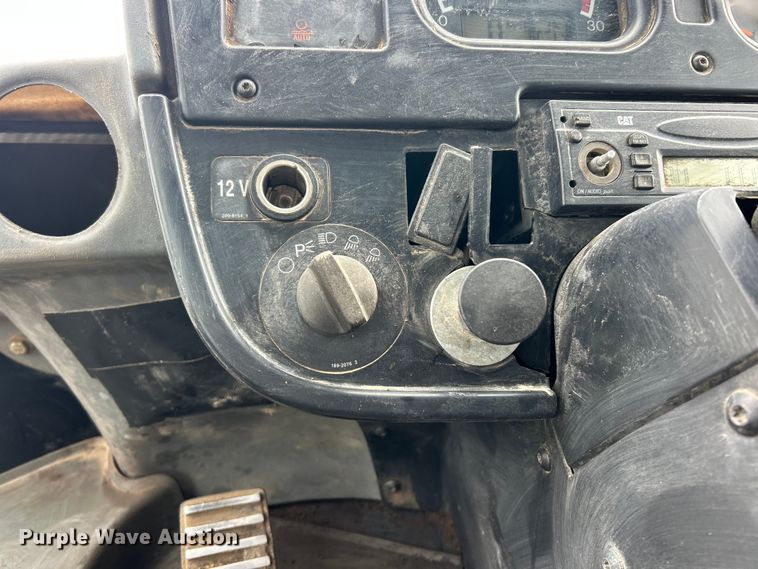 image for item FC5206 2003 Caterpillar 930G Series II wheel loader