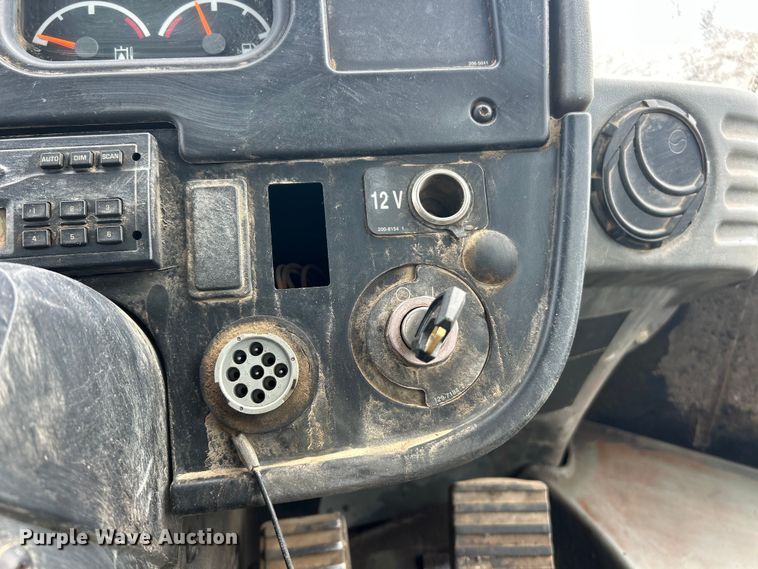 image for item FC5206 2003 Caterpillar 930G Series II wheel loader