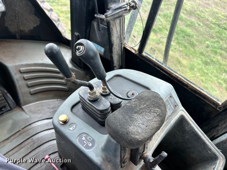 image for item FC5206 2003 Caterpillar 930G Series II wheel loader