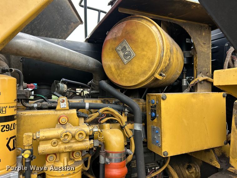 image for item FC5206 2003 Caterpillar 930G Series II wheel loader