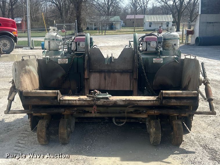 image for item FC5220 Layton D-550 Super-Paver paver