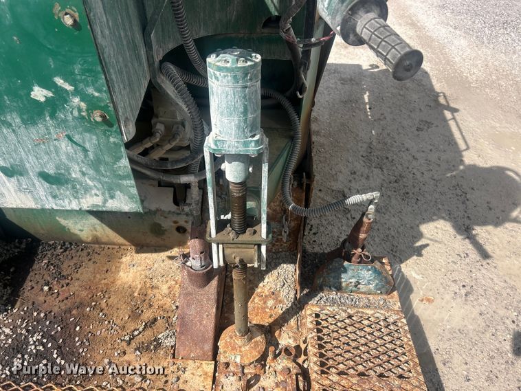 image for item FC5220 Layton D-550 Super-Paver paver