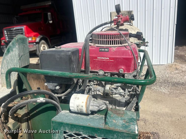 image for item FC5220 Layton D-550 Super-Paver paver