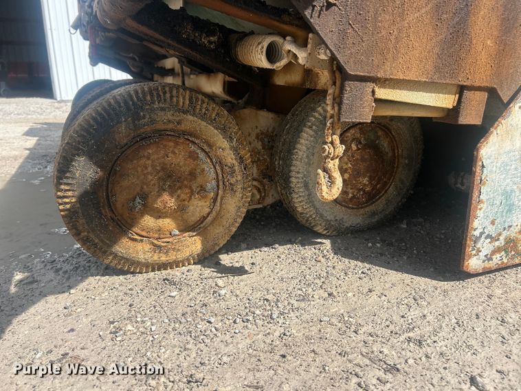 image for item FC5220 Layton D-550 Super-Paver paver