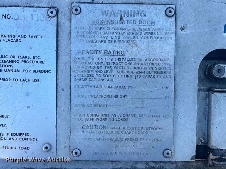 image for item FC5230 1992 Chevrolet C7 bucket truck