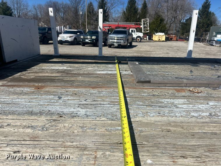 image for item FC5230 1992 Chevrolet C7 bucket truck