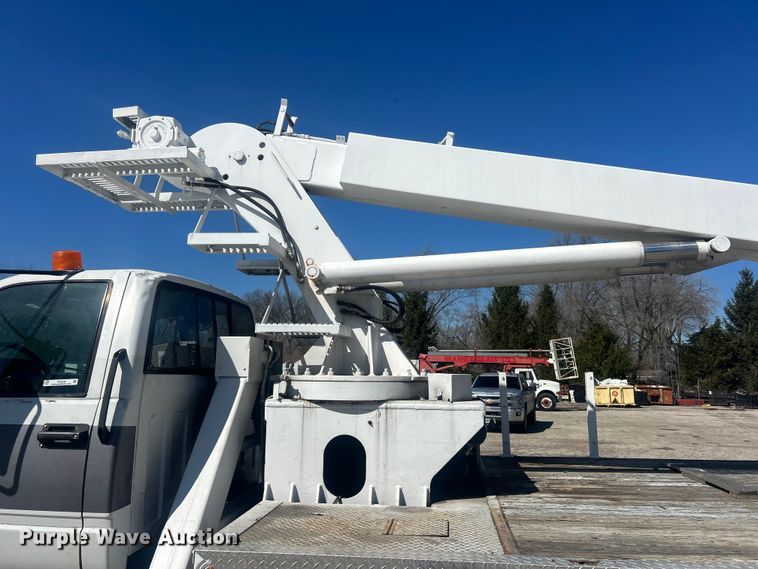 image for item FC5230 1992 Chevrolet C7 bucket truck