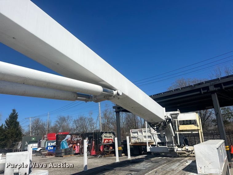 image for item FC5230 1992 Chevrolet C7 bucket truck