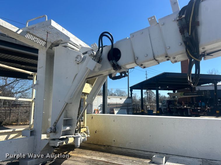 image for item FC5230 1992 Chevrolet C7 bucket truck