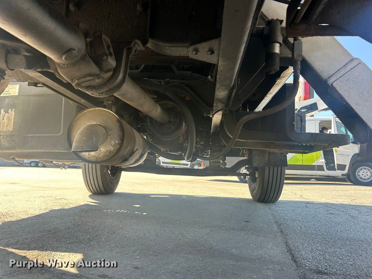 image for item FC5230 1992 Chevrolet C7 bucket truck