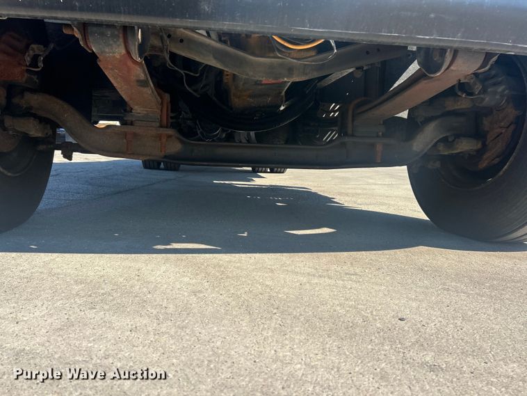 image for item FC5230 1992 Chevrolet C7 bucket truck