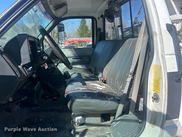 image for item FC5230 1992 Chevrolet C7 bucket truck