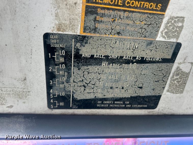 image for item FC5230 1992 Chevrolet C7 bucket truck