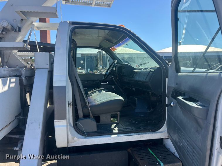 image for item FC5230 1992 Chevrolet C7 bucket truck