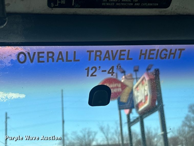 image for item FC5230 1992 Chevrolet C7 bucket truck