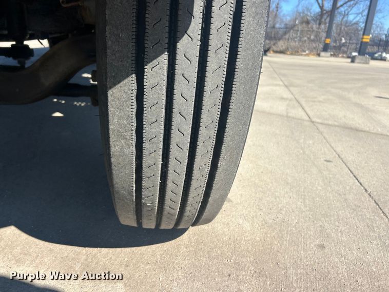 image for item FC5230 1992 Chevrolet C7 bucket truck