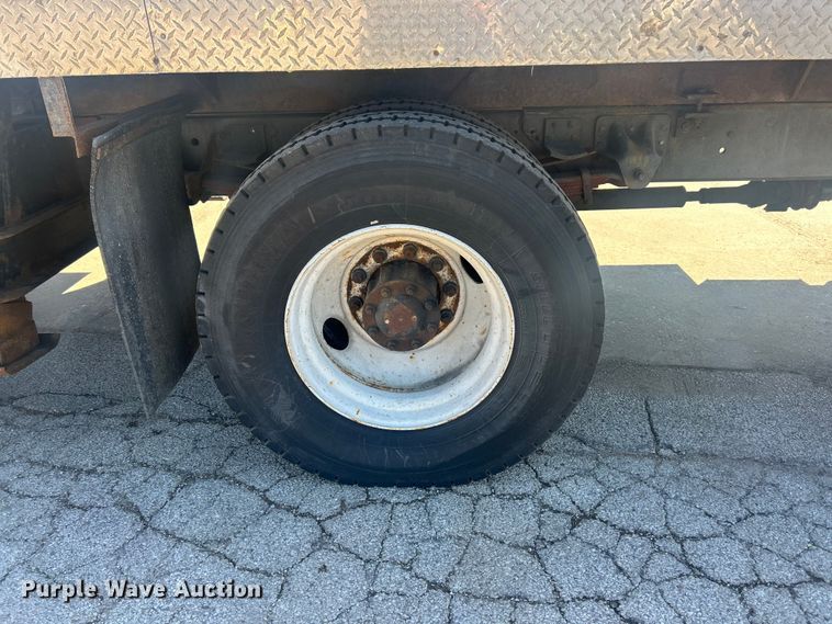 image for item FC5230 1992 Chevrolet C7 bucket truck