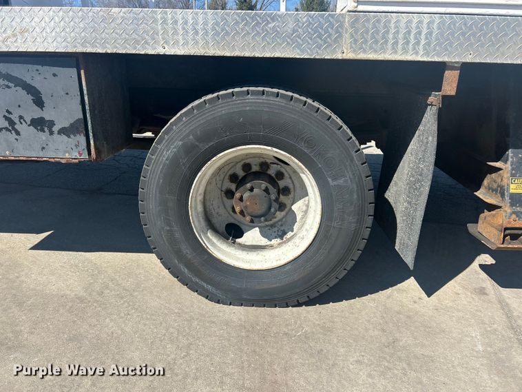 image for item FC5230 1992 Chevrolet C7 bucket truck