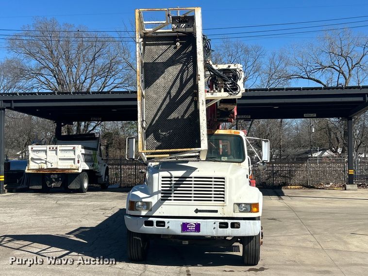 image for item FC5231 1999 International 4700 bucket truck