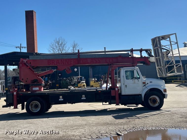 image for item FC5231 1999 International 4700 bucket truck