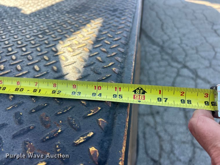 image for item FC5231 1999 International 4700 bucket truck