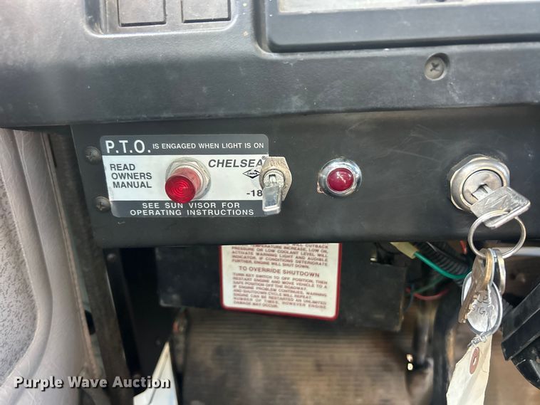 image for item FC5231 1999 International 4700 bucket truck