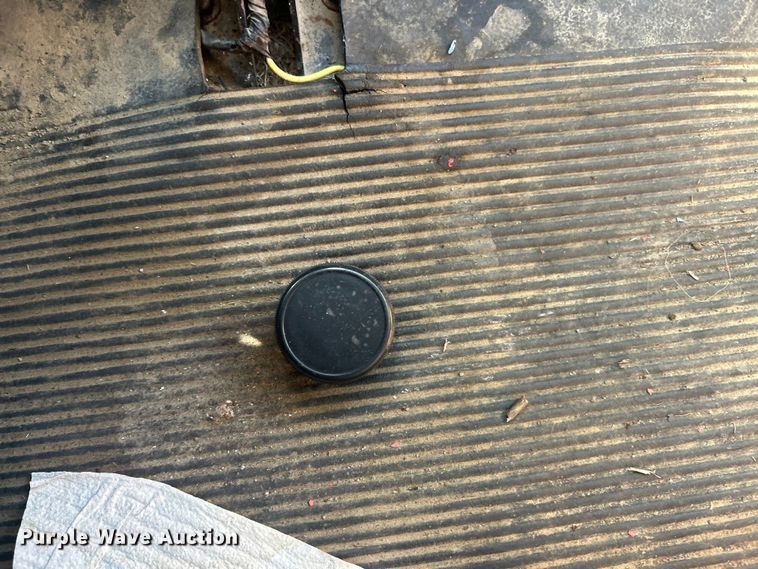 image for item FC5231 1999 International 4700 bucket truck