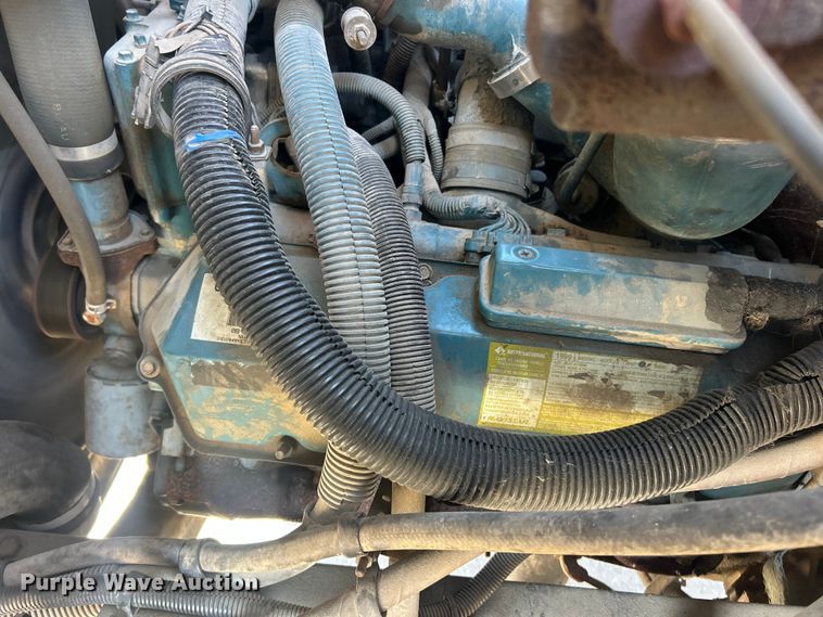 image for item FC5231 1999 International 4700 bucket truck