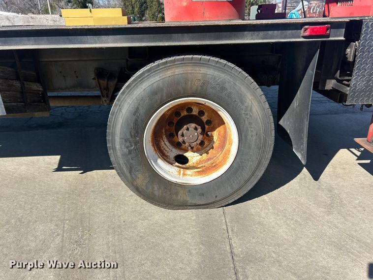 image for item FC5231 1999 International 4700 bucket truck