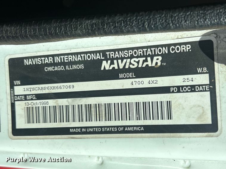 image for item FC5231 1999 International 4700 bucket truck