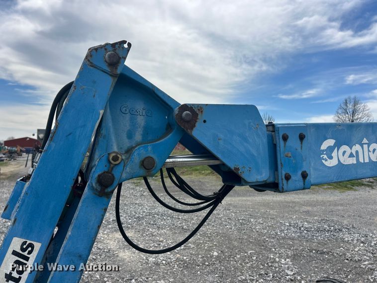 image for item FC5277 2000 Genie Z-34/22 boom lift