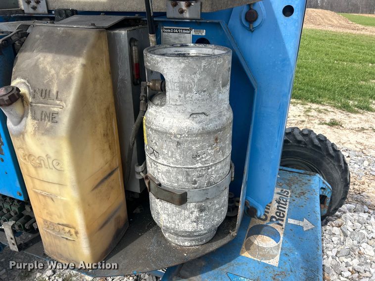 image for item FC5277 2000 Genie Z-34/22 boom lift